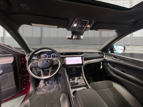 New 2026 Jeep Grand Cherokee L 4WD image 26
