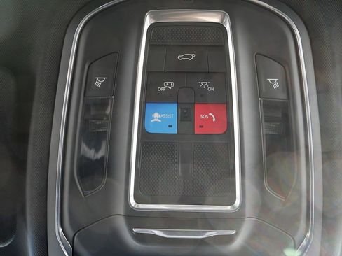 New 2025 Jeep Grand Cherokee Limited image 49