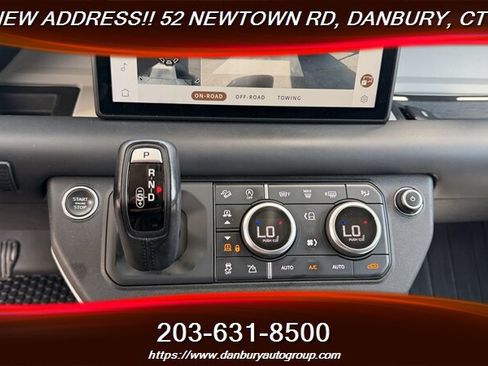 Used 2020 Land Rover Defender 110 HSE AWD/4WD image 29