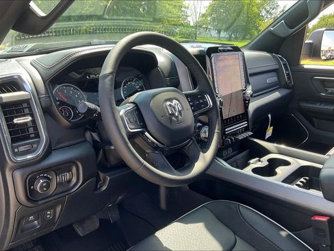 New 2026 RAM 1500 Laramie w/ Sport Appearance Package AWD/4WD image 9