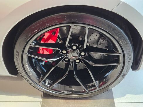 New 2026 Chevrolet Corvette Z06 w/ Z07 Performance Package image 5