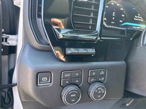 New 2026 Chevrolet Silverado 2500 ZR2 w/ LPO, Dark Essentials Package image 18