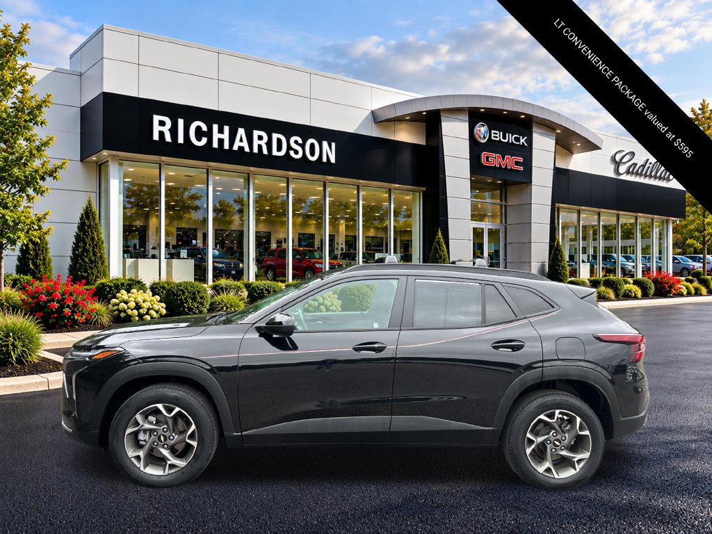 Used 2024 Chevrolet Trax LT w/ LT Convenience Package FWD image 2