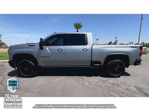 Used 2025 Chevrolet Silverado 3500 LTZ w/ LTZ Plus Package AWD/4WD image 9