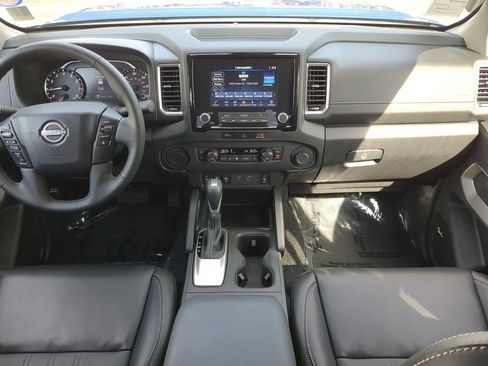 Certified 2024 Nissan Frontier SL w/ Technology Package image 15