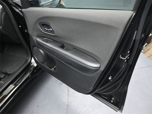 Used 2019 Honda HR-V Sport image 31