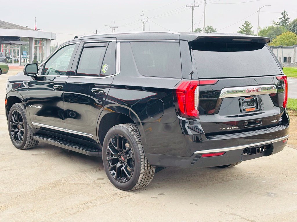 Used 2024 GMC Yukon SLT w/ SLT Luxury Package AWD/4WD image 13