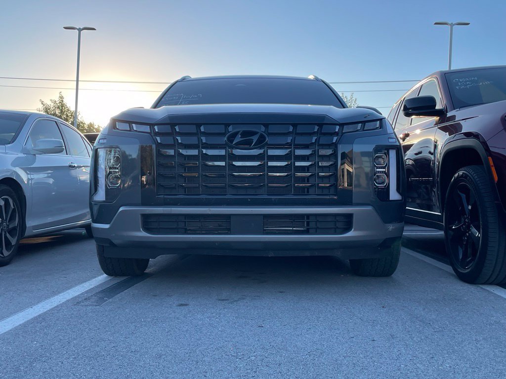 Used 2024 Hyundai Palisade SEL FWD image 2