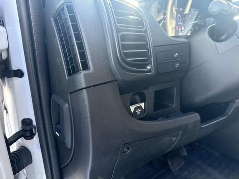 Used 2023 RAM ProMaster 2500 image 22