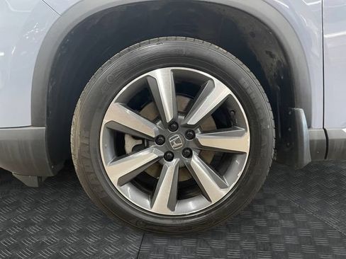 Certified 2023 Honda Pilot Touring image 14