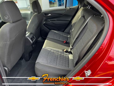 Used 2023 Chevrolet Equinox LT AWD/4WD image 8