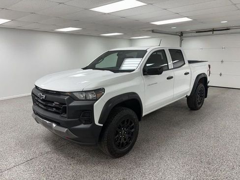 Used 2023 Chevrolet Colorado Trail Boss w/ Technology Package image 68