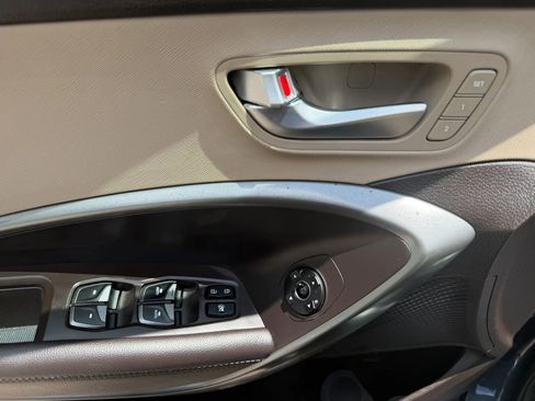 Used 2018 Hyundai Santa Fe Sport FWD image 19