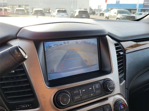 Used 2015 GMC Yukon Denali w/ Premium Package image 29