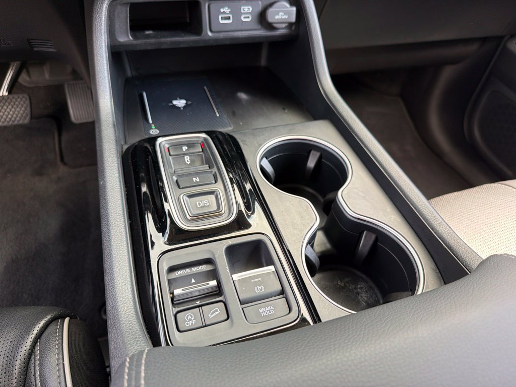 Used 2023 Honda Pilot Elite image 13