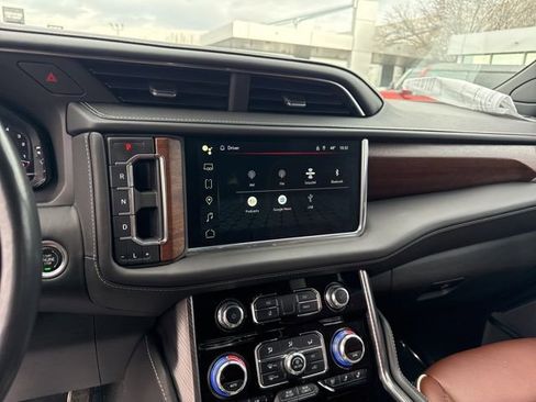 Used 2023 GMC Yukon Denali Ultimate image 14