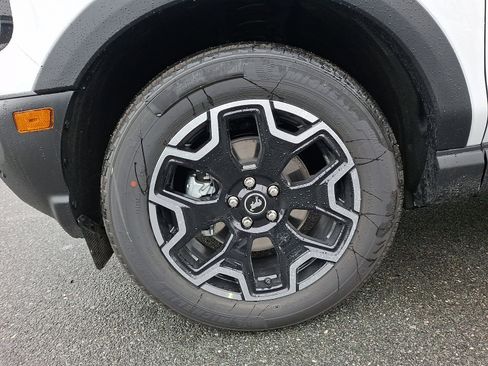 New 2025 Ford Bronco Sport Outer Banks w/ Outer Banks Tech Package+ image 25