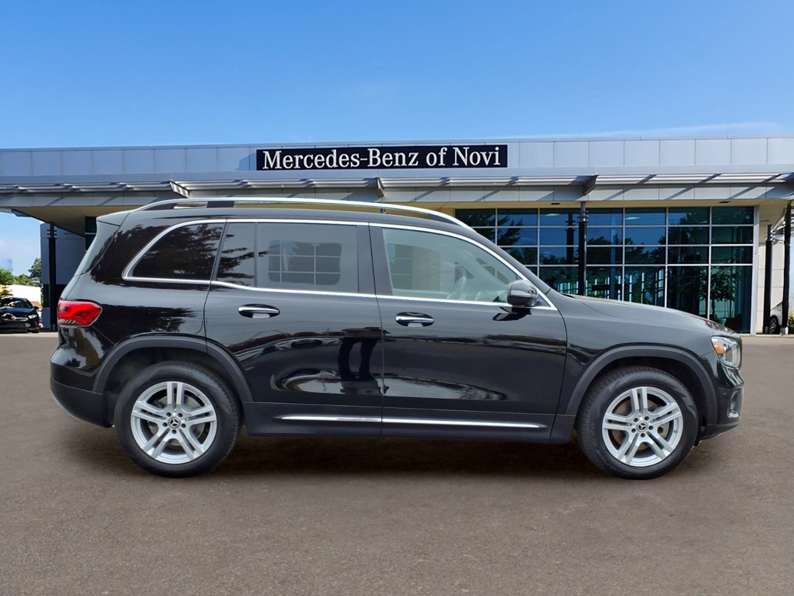 Certified 2023 Mercedes-Benz GLB 250 4MATIC image 6