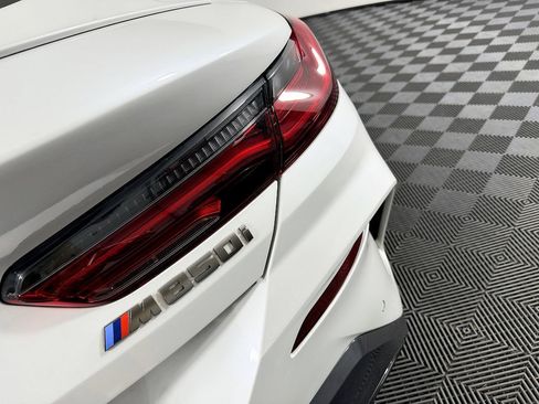 Used 2022 BMW M850i xDrive Coupe AWD/4WD image 13
