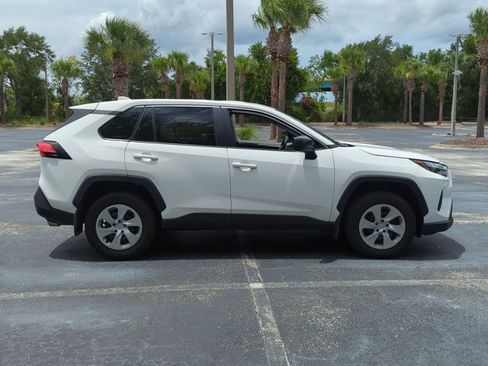 Used 2024 Toyota RAV4 LE FWD image 4