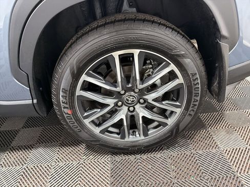 Used 2026 Toyota Corolla Cross XLE w/ Convenience Package image 31