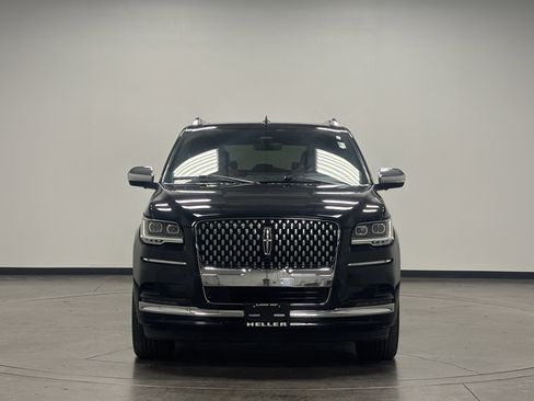 Used 2022 Lincoln Navigator L Black Label image 9