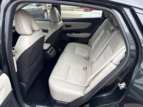 Certified 2023 Nissan Ariya AWD image 19