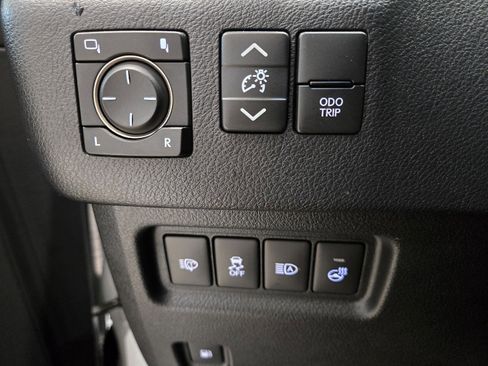 Used 2023 Lexus GX 460 Premium w/ Premium Plus Package image 35