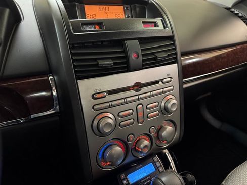 Used 2010 Mitsubishi Galant ES image 12