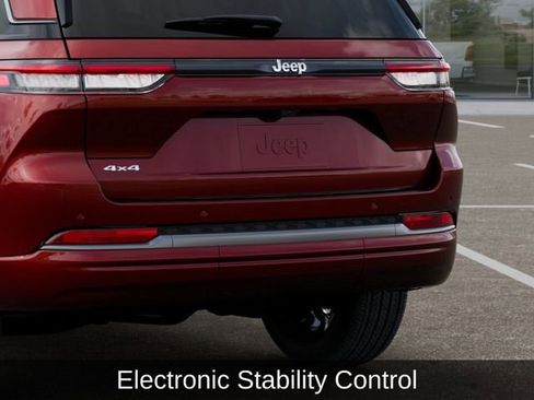 New 2026 Jeep Grand Cherokee Limited AWD/4WD image 16