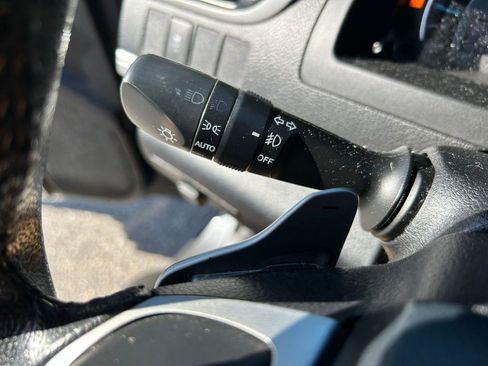 Used 2012 Toyota Camry SE FWD image 21