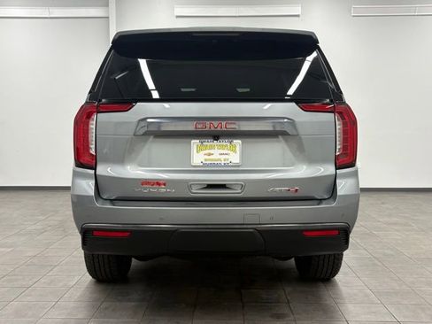Used 2024 GMC Yukon AT4 w/ Technology Package image 3