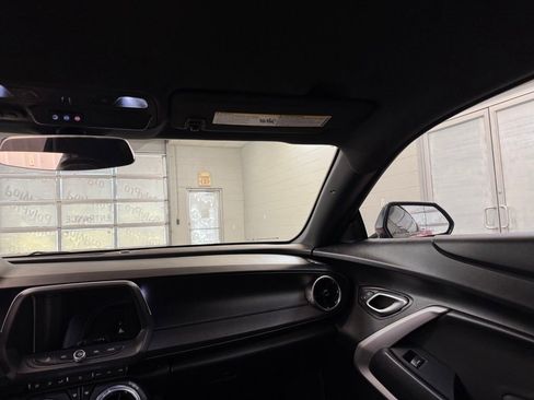 Used 2021 Chevrolet Camaro SS RWD image 21