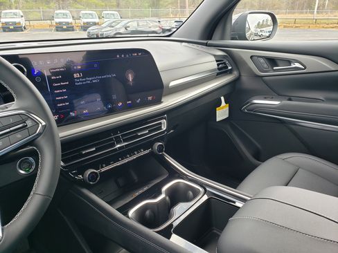 New 2026 Chevrolet Traverse LT w/ Midnight/Sport Edition image 21