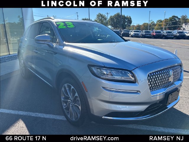 Used 2023 Lincoln Nautilus Reserve AWD/4WD image 10