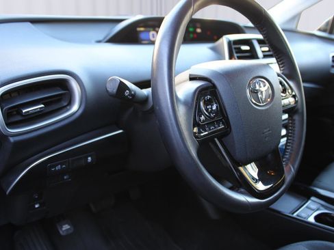 Used 2020 Toyota Prius Prime LE image 14