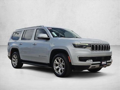 Used 2022 Jeep Wagoneer Series II AWD/4WD image 3