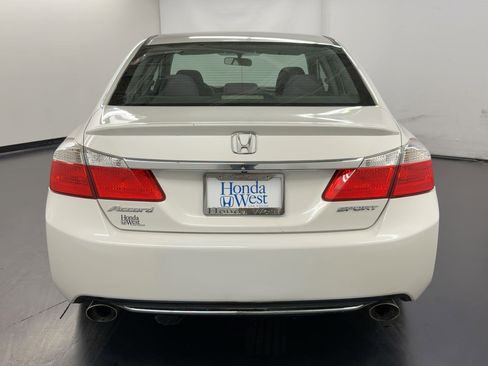 Used 2014 Honda Accord Sport image 10