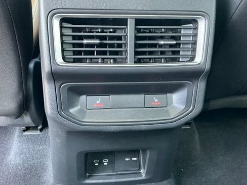 Certified 2026 Volkswagen Atlas Cross Sport SEL R-Line AWD/4WD image 18