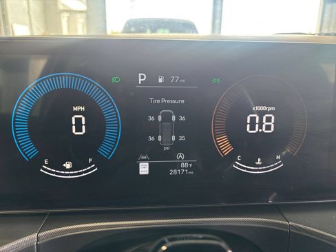 Used 2025 Hyundai Santa Fe SEL FWD image 42