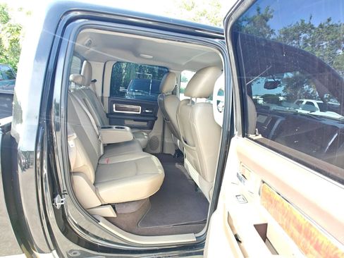 Used 2011 RAM 2500 Laramie RWD image 15