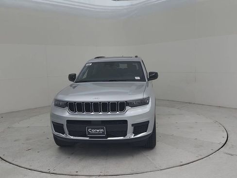 New 2025 Jeep Grand Cherokee L Laredo image 5