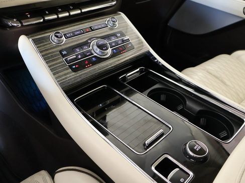 Used 2020 Lincoln Aviator Black Label w/ Dynamic Handling Package image 9