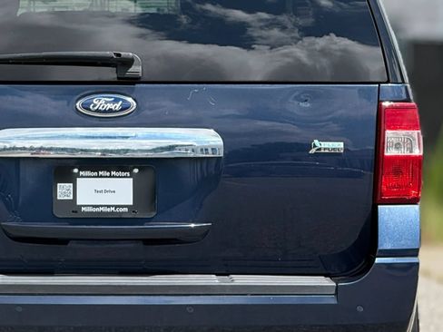 Used 2014 Ford Expedition XLT AWD/4WD image 14