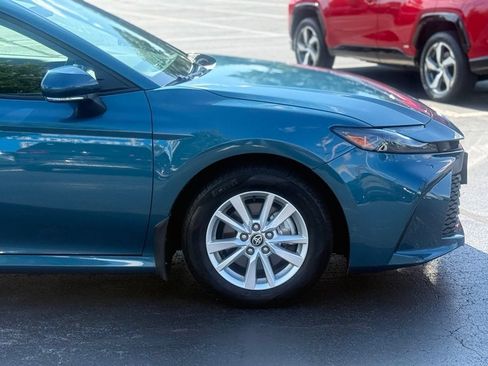 Used 2025 Toyota Camry LE FWD image 10