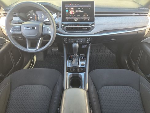 Used 2023 Jeep Compass Sport image 28