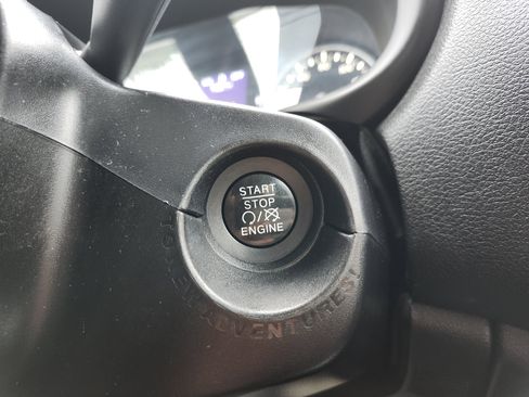 Used 2018 Jeep Renegade Latitude image 6