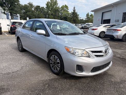 Used 2011 Toyota Corolla LE FWD image 4