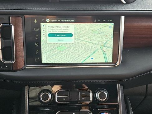 Used 2024 GMC Yukon Denali Ultimate image 10