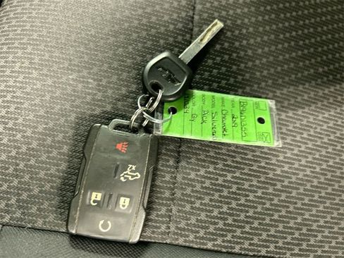 Used 2019 Chevrolet Silverado 1500 Custom Trail Boss w/ Custom Convenience Package image 12